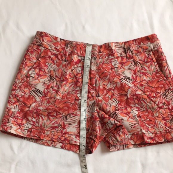 Ann Taylor loft shorts size 00 - Picture 5 of 9